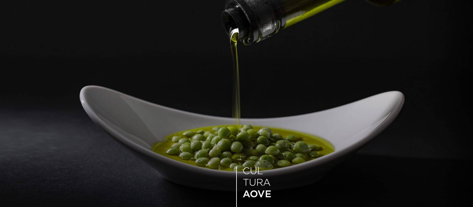 Aceite Isbilya premium sobre guisante lágrima