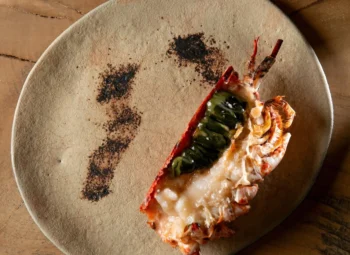 Bogavante a la brasa del asador O Pazo.